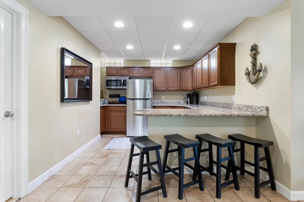 11556 Haylock Springfield Charter Township MI 48350