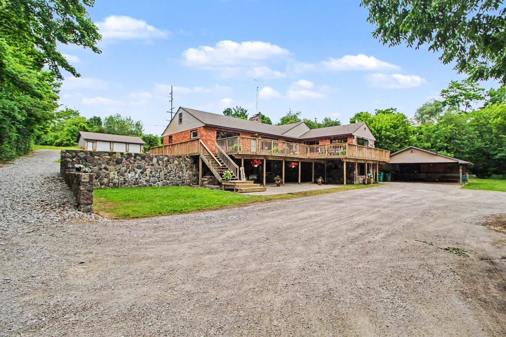 2736 S Wagner Road Lodi Township MI 48103