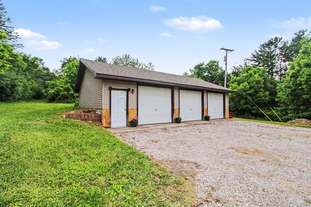 2736 S Wagner Road Lodi Township MI 48103