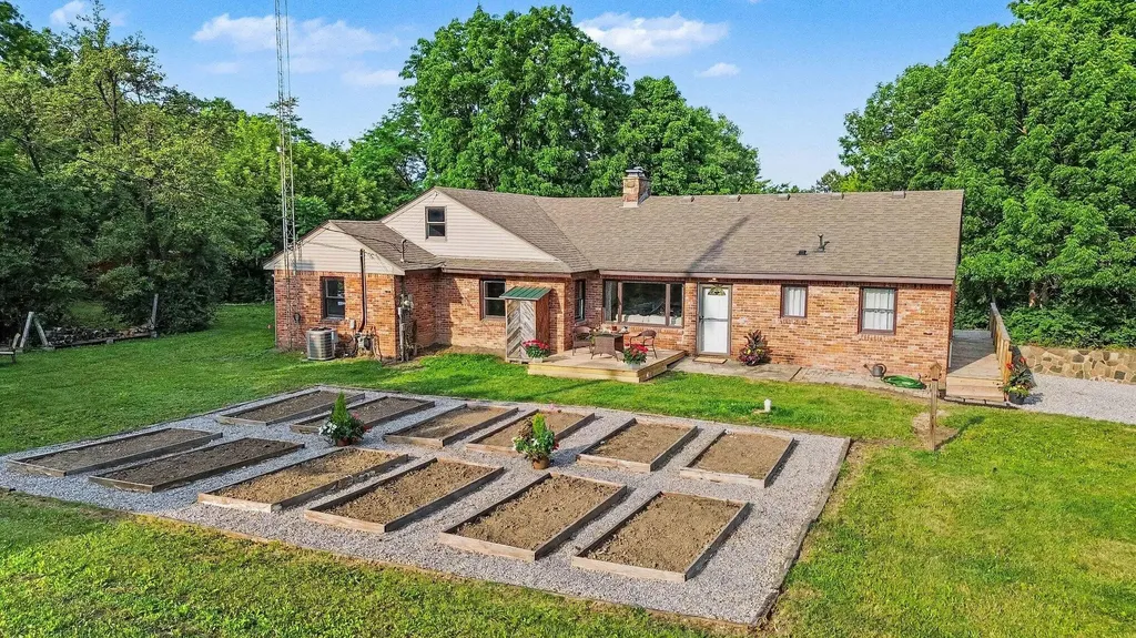 2736 S Wagner Road Lodi Township MI 48103