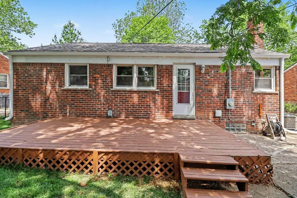 29687 Westfield Street Livonia City MI 48150