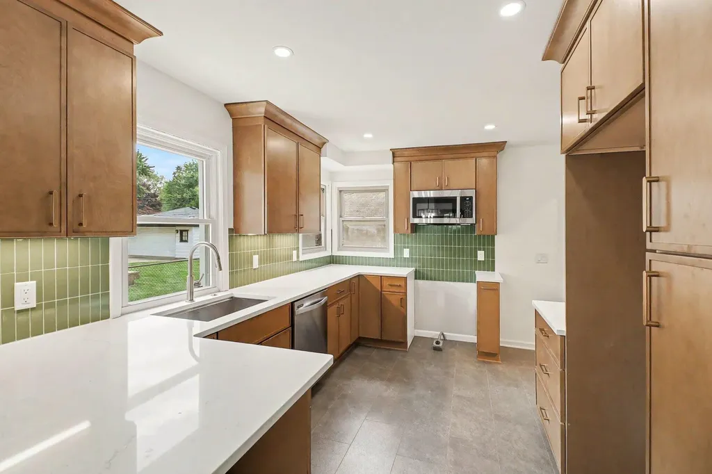 29687 Westfield Street Livonia City MI 48150