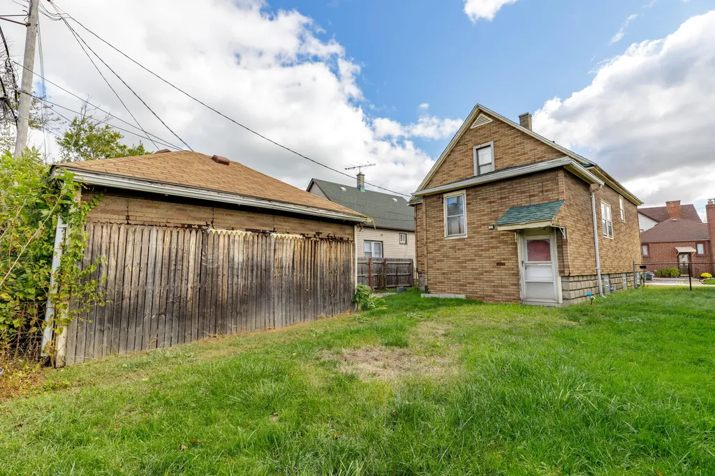 360 Burke Street River Rouge City MI 48218