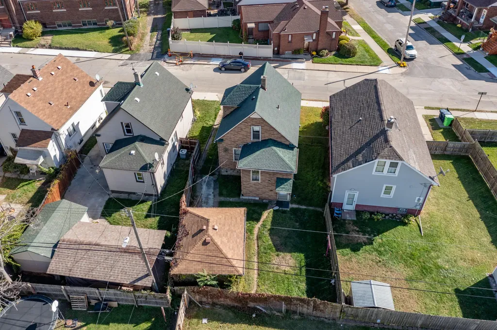 360 Burke Street River Rouge City MI 48218