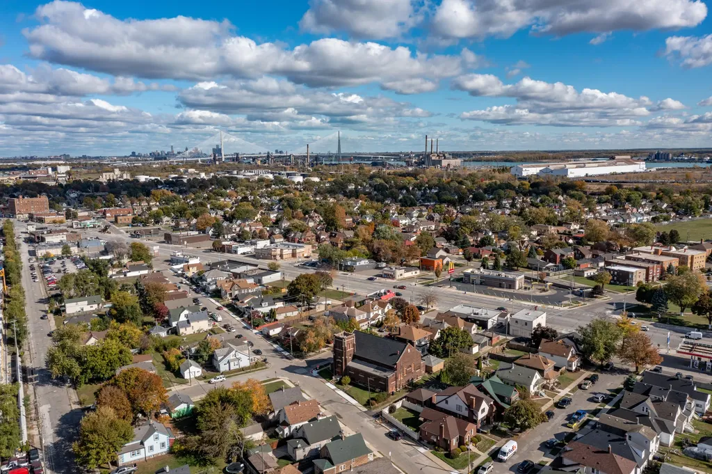 360 Burke Street River Rouge City MI 48218