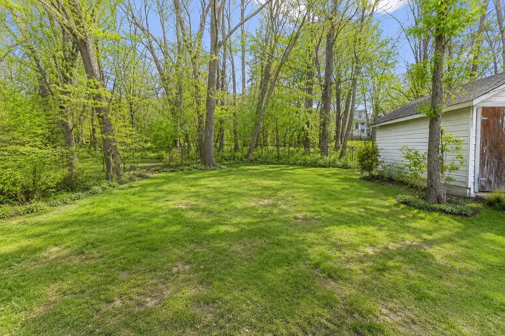 186 W Rundell Street Pontiac City MI 48342