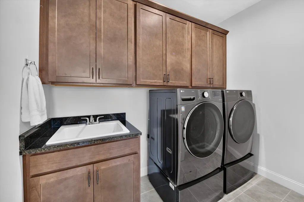3269 Hayster Drive Ann Arbor City MI 48105