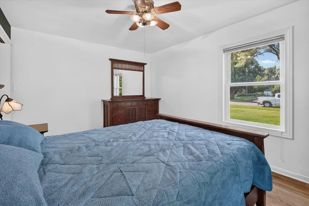 31350 Wentworth Street Wayne City MI 48154