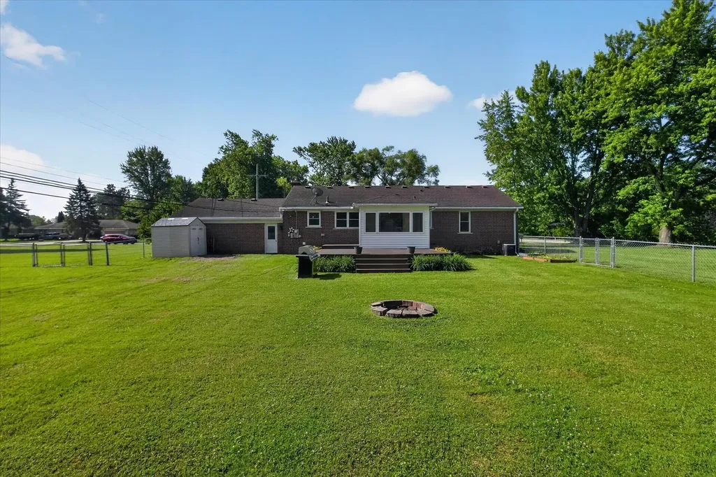 31350 Wentworth Street Wayne City MI 48154