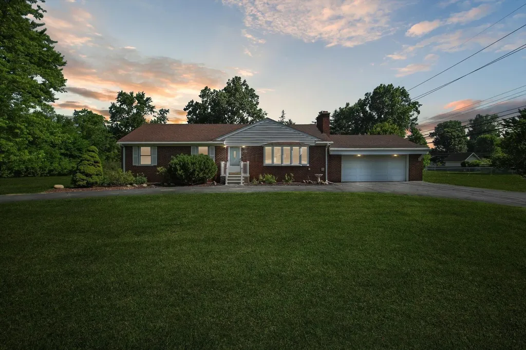 31350 Wentworth Street Wayne City MI 48154