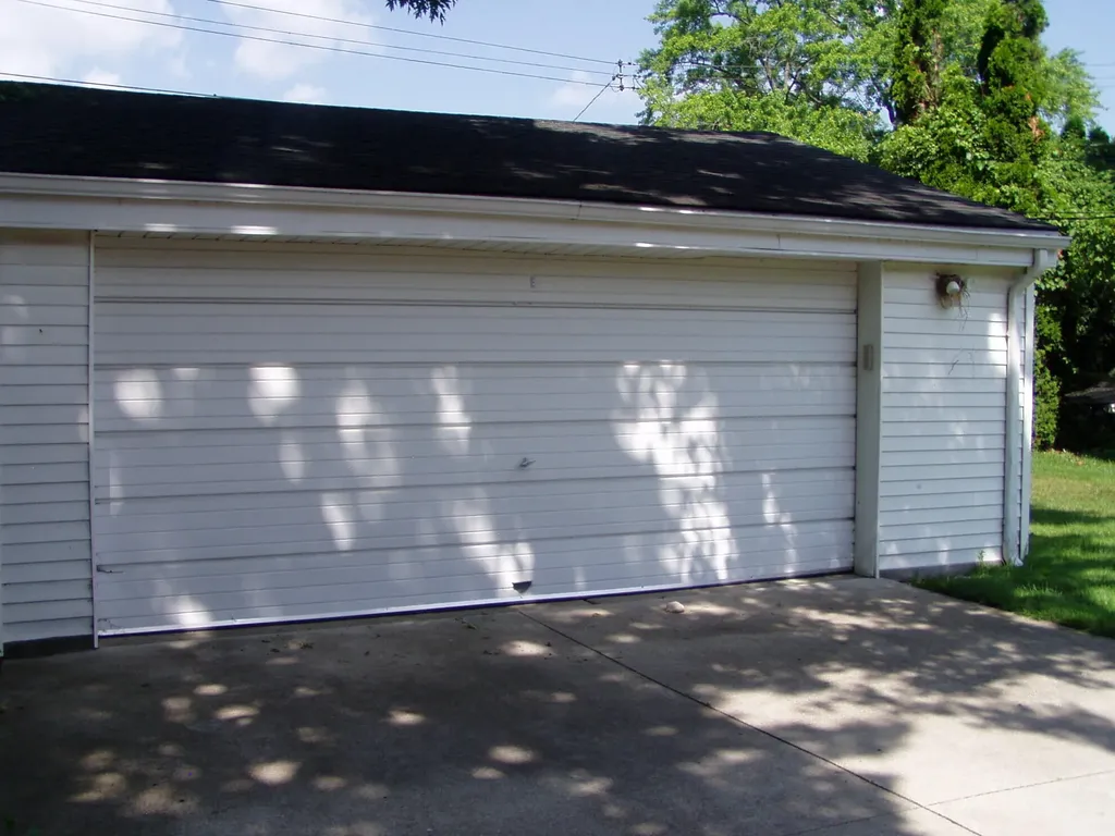 10015 Brady Redford Charter Township MI 48239