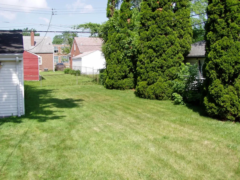 10015 Brady Redford Charter Township MI 48239