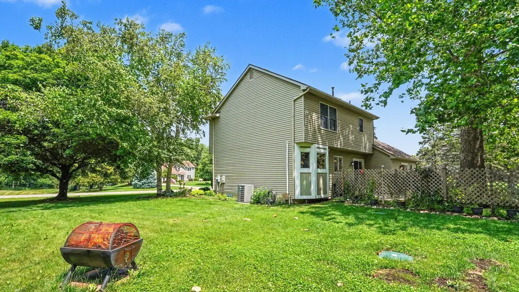 2199 Maple Park Drive Pittsfield Charter Township MI 48108