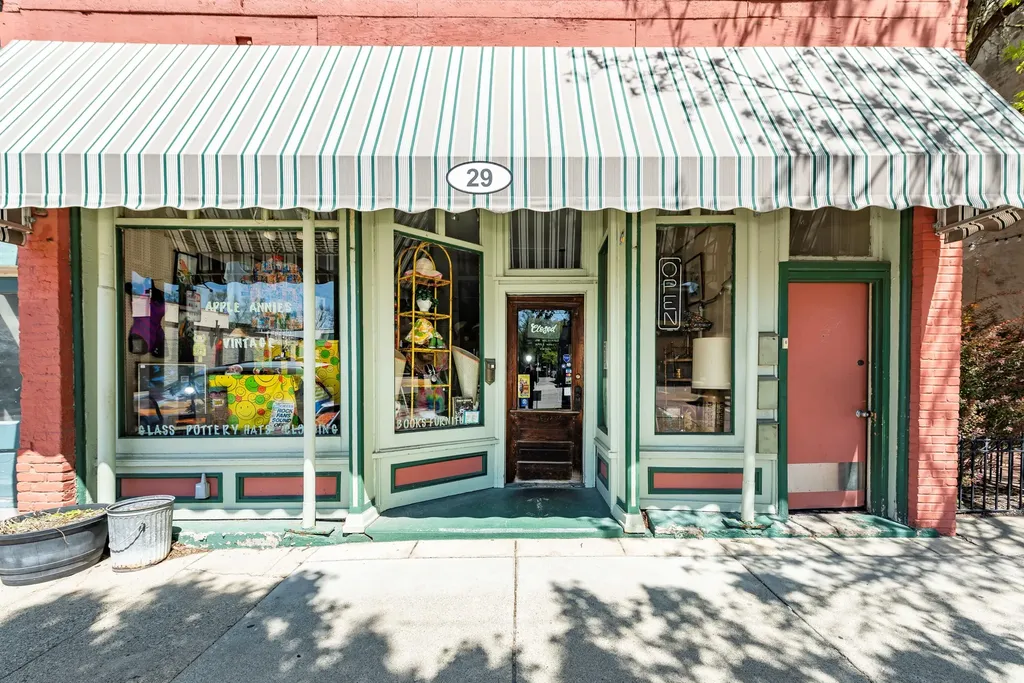 29 E Cross Street Ypsilanti City MI 48198