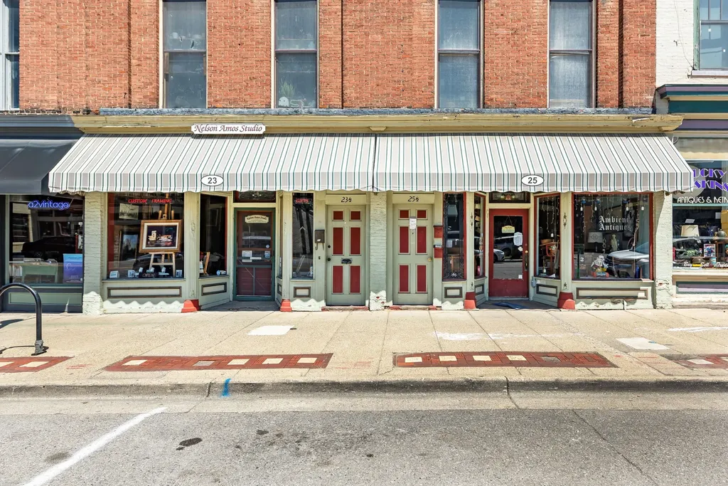 23/25 E Cross Street Ypsilanti City MI 48198