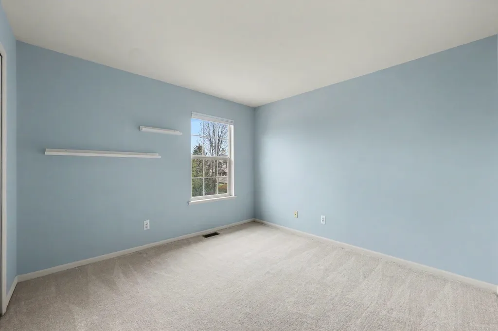 107 Commons Circle Saline City MI 48176