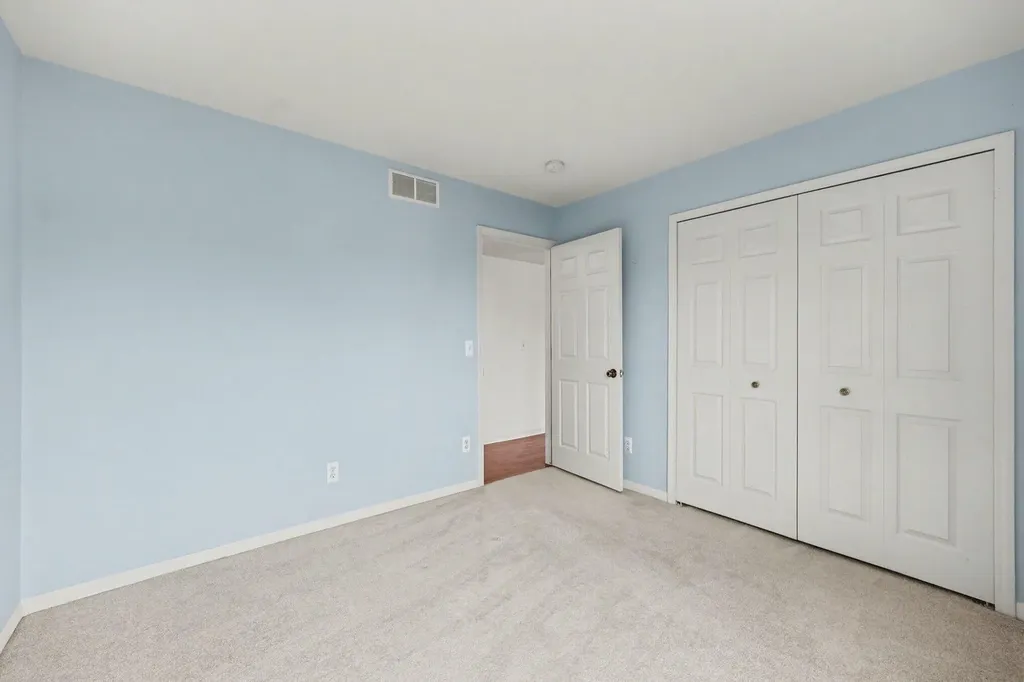 107 Commons Circle Saline City MI 48176