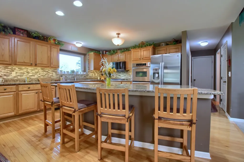 6833 N Meadows Pass Webster Township MI 48130