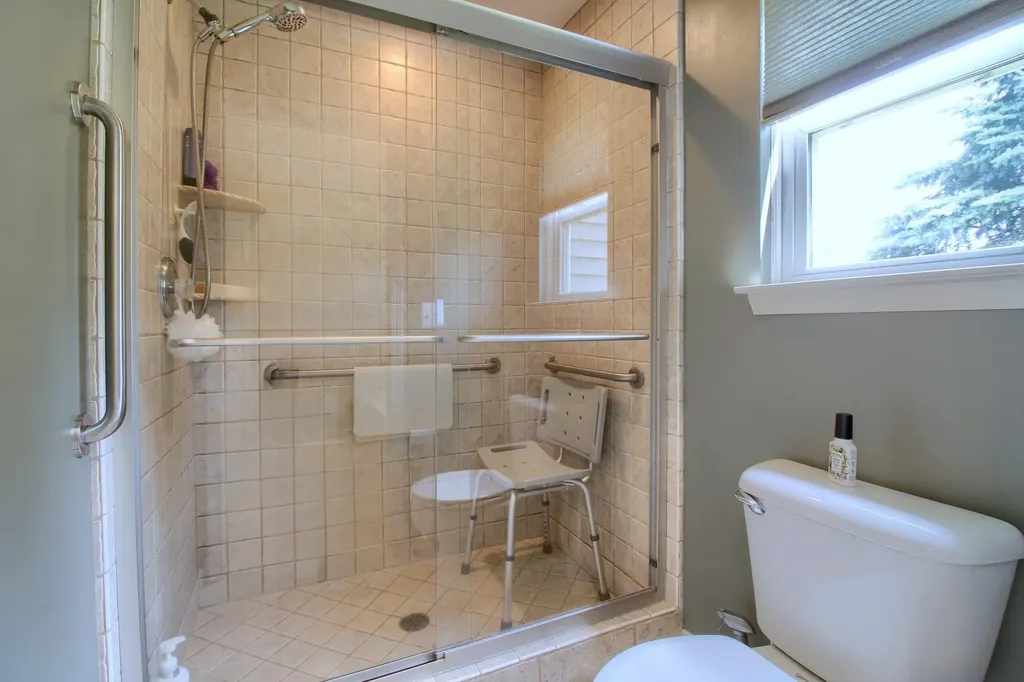 6833 N Meadows Pass Webster Township MI 48130