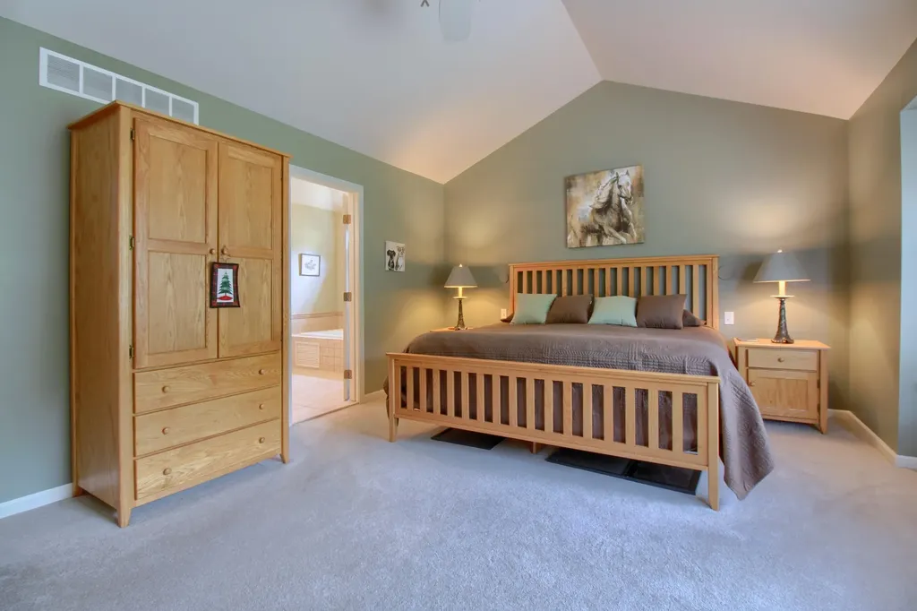 6833 N Meadows Pass Webster Township MI 48130