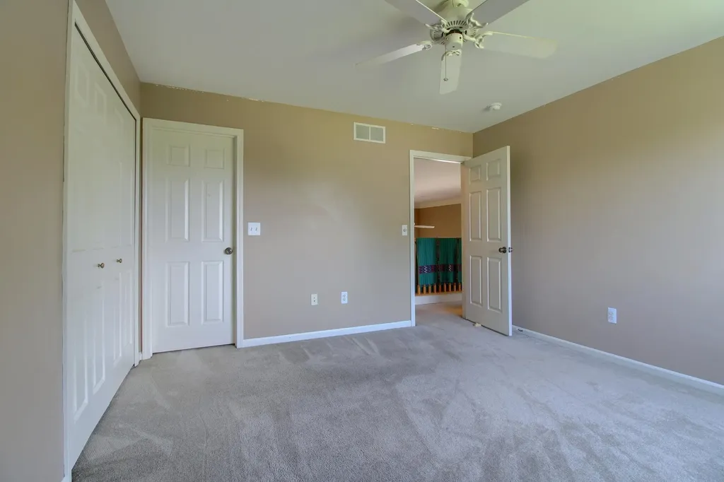 6833 N Meadows Pass Webster Township MI 48130