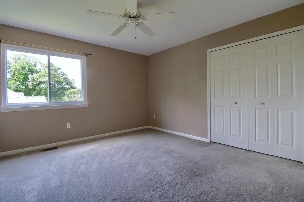 6833 N Meadows Pass Webster Township MI 48130