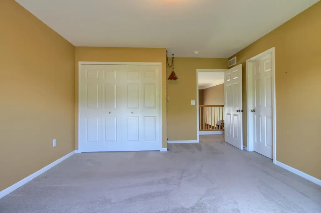 6833 N Meadows Pass Webster Township MI 48130