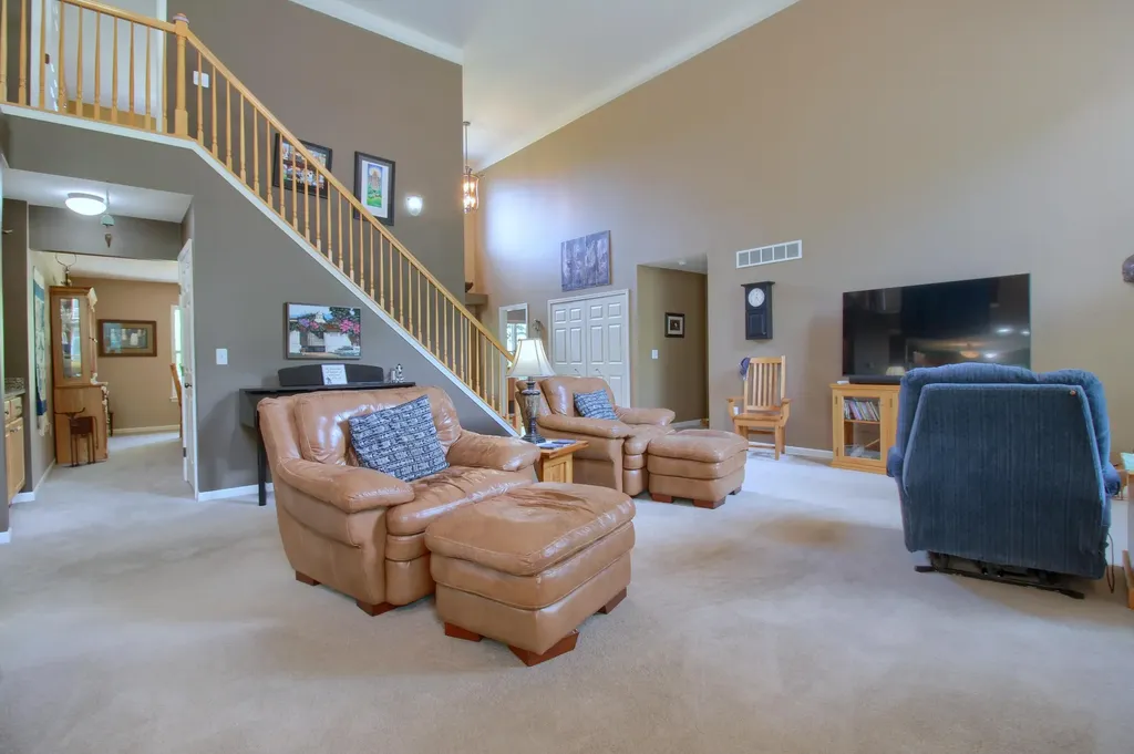 6833 N Meadows Pass Webster Township MI 48130