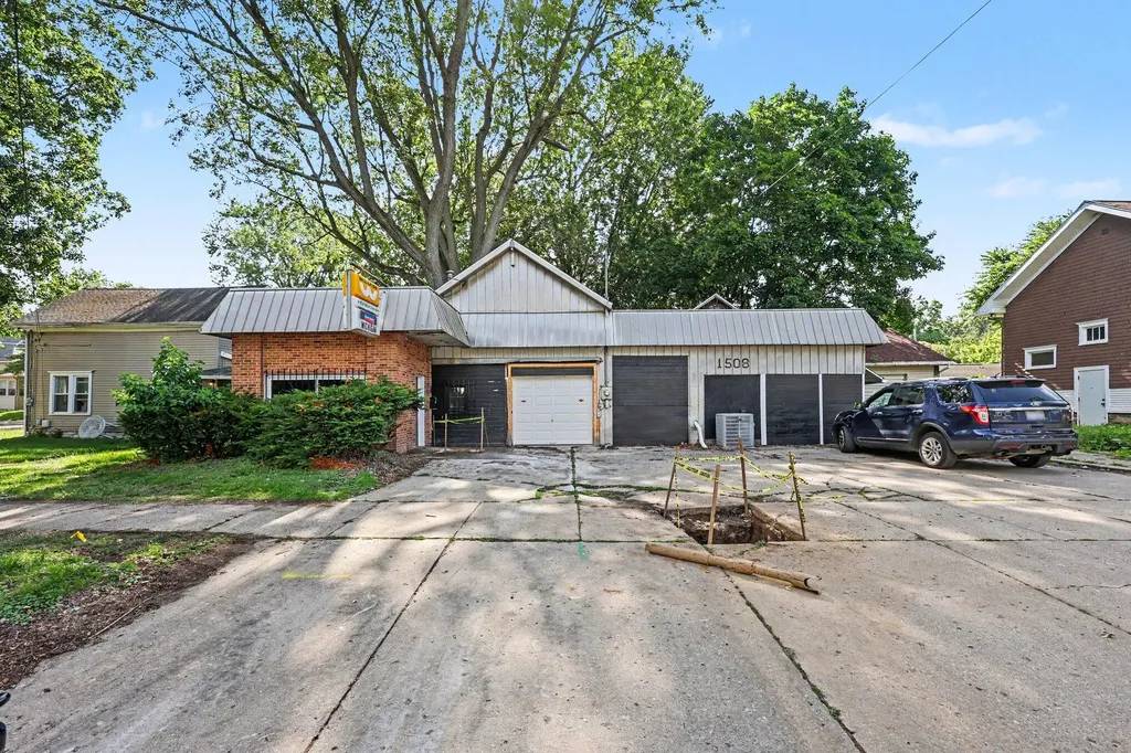 1508 1st Street Jackson City MI 49203