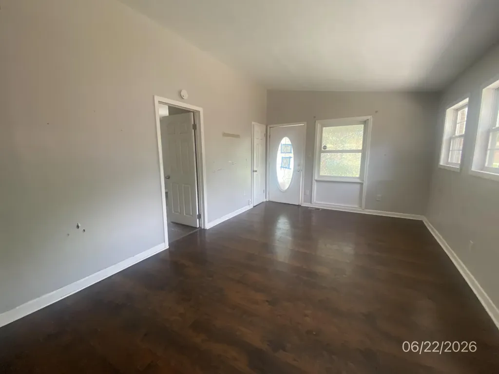 7953 Elm Street Taylor City MI 48180