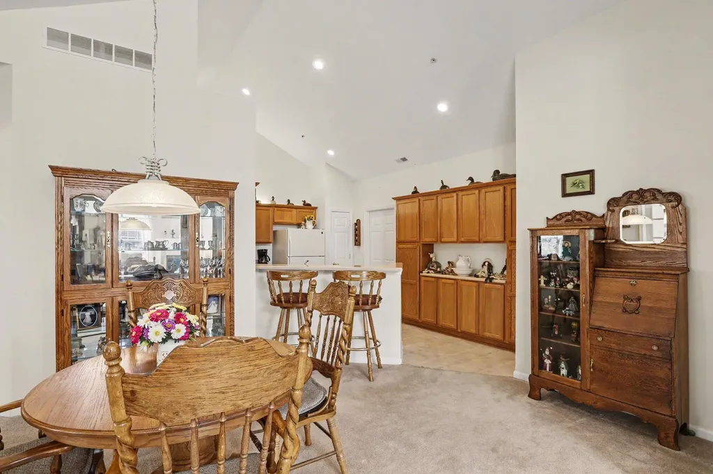 36154 Abbey Drive Westland City MI 48185