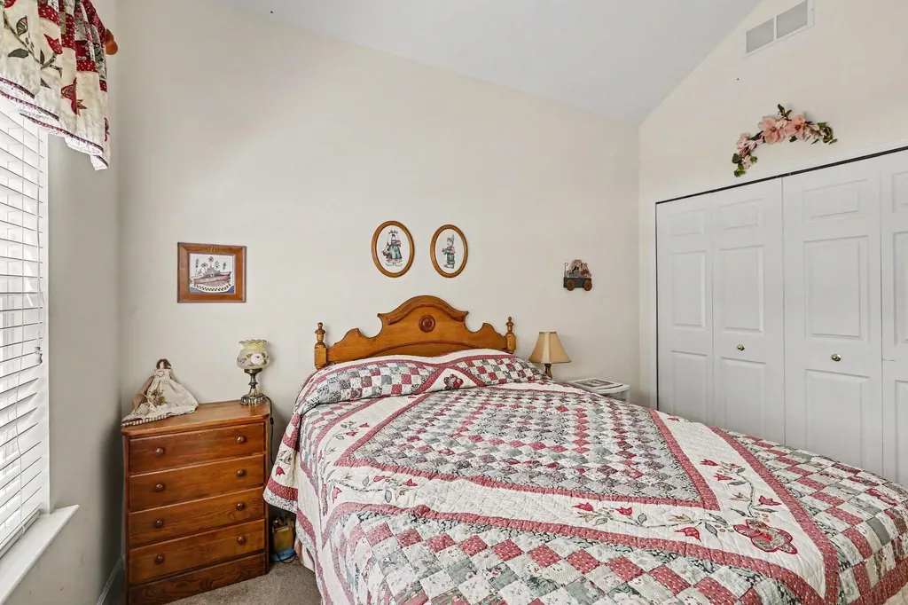 36154 Abbey Drive Westland City MI 48185