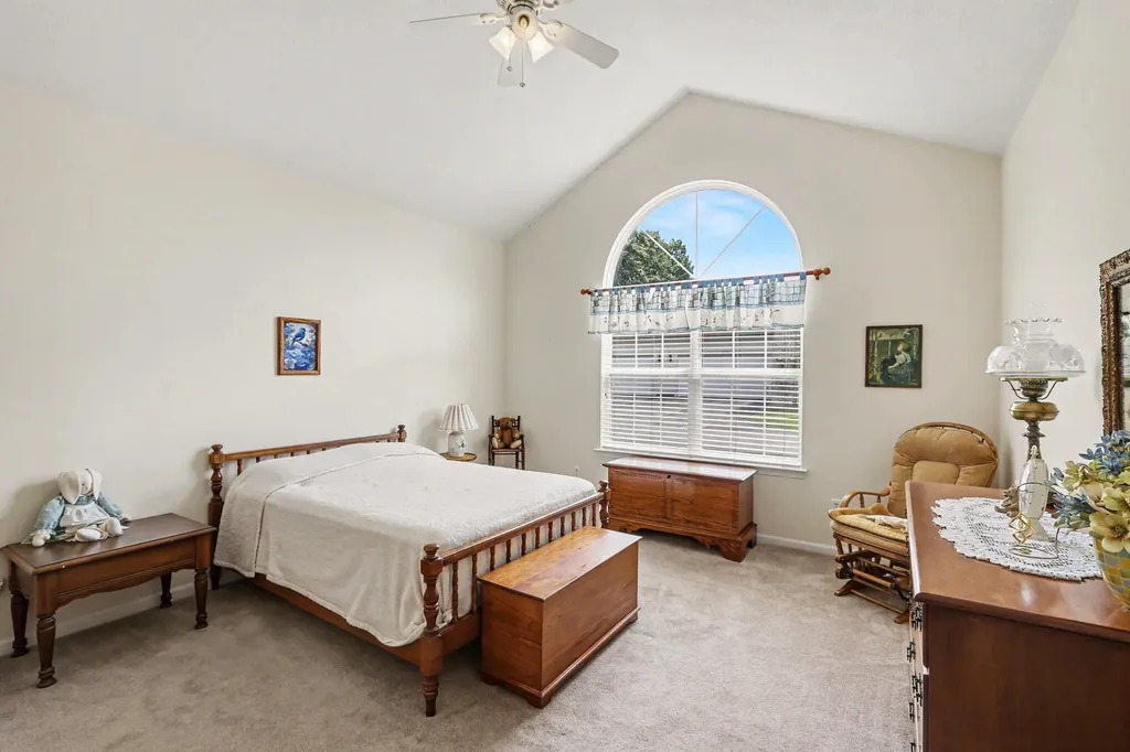36154 Abbey Drive Westland City MI 48185