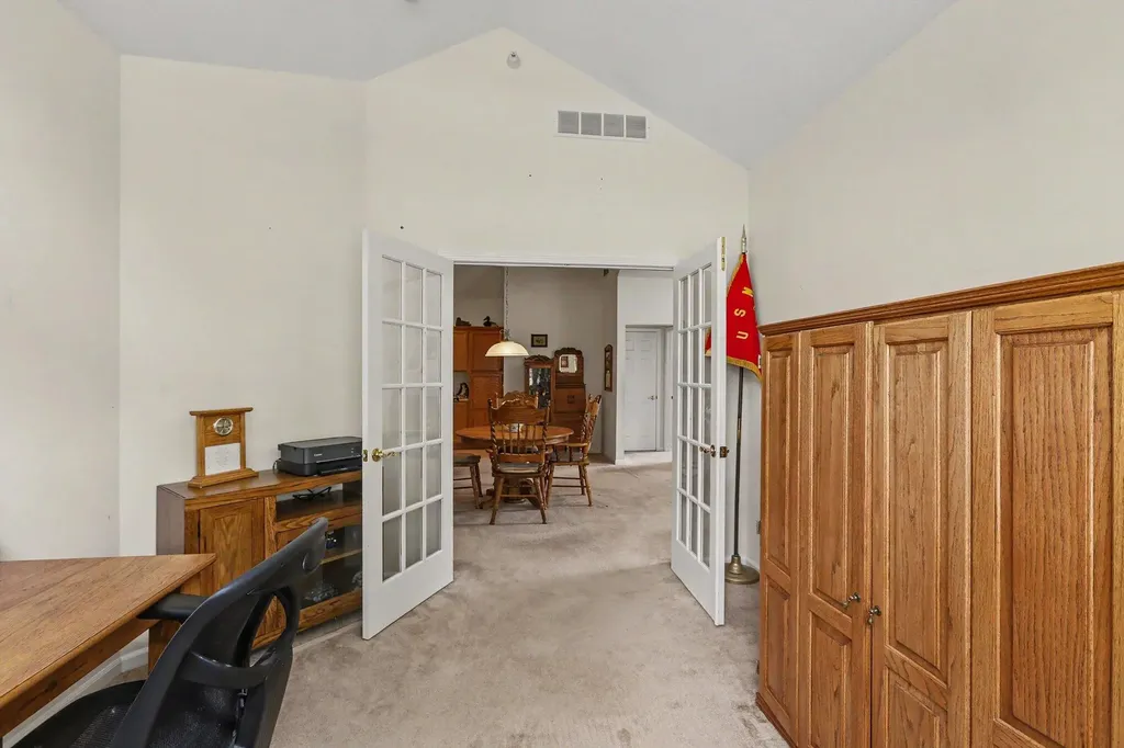 36154 Abbey Drive Westland City MI 48185