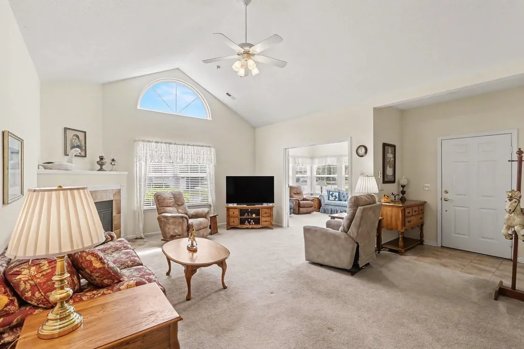 36154 Abbey Drive Westland City MI 48185