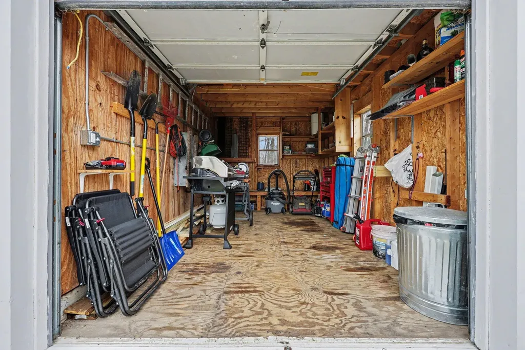 1610 Mull Road Manchester Township MI 49287
