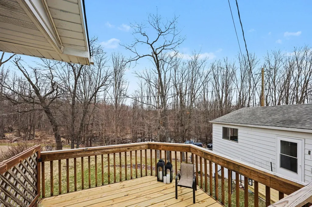 1610 Mull Road Manchester Township MI 49287