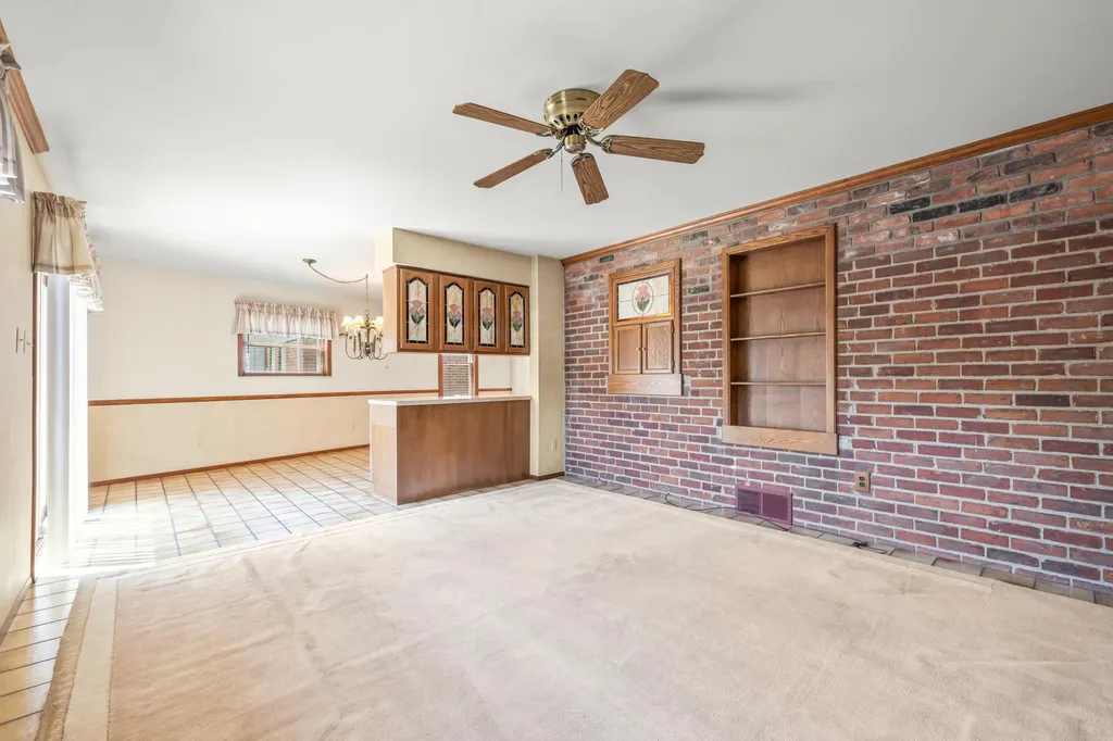 9709 Laurence Avenue Allen Park City MI 48101