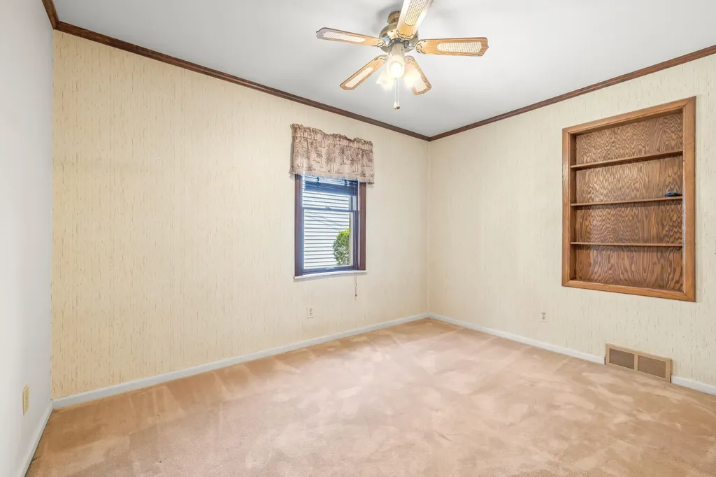 9709 Laurence Avenue Allen Park City MI 48101