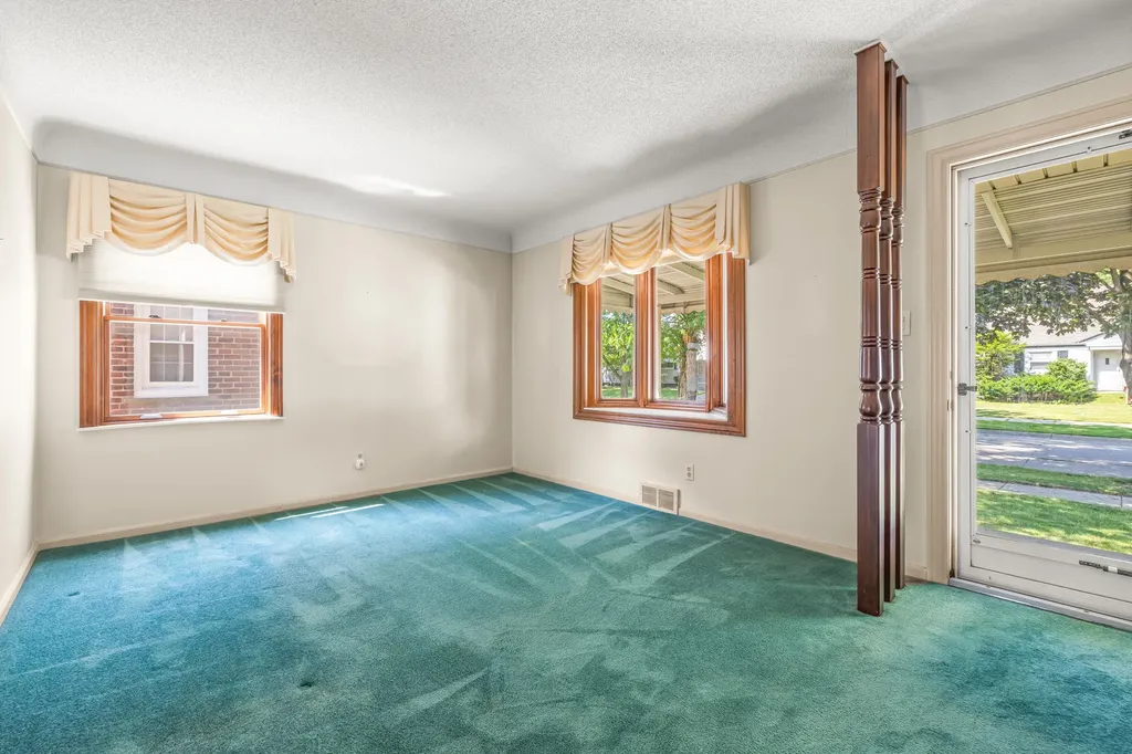 9709 Laurence Avenue Allen Park City MI 48101