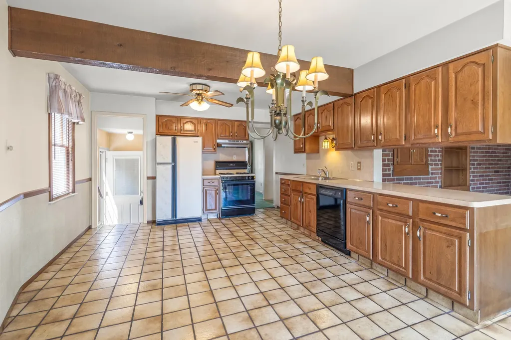 9709 Laurence Avenue Allen Park City MI 48101