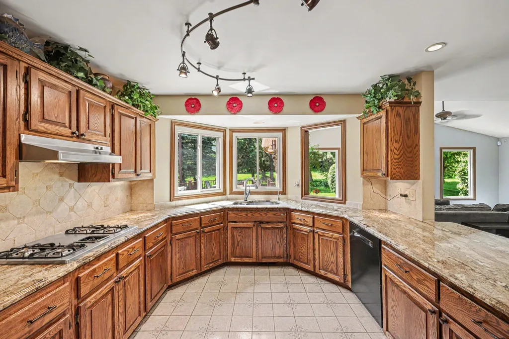 709 Snowmass Drive Rochester Hills City MI 48309