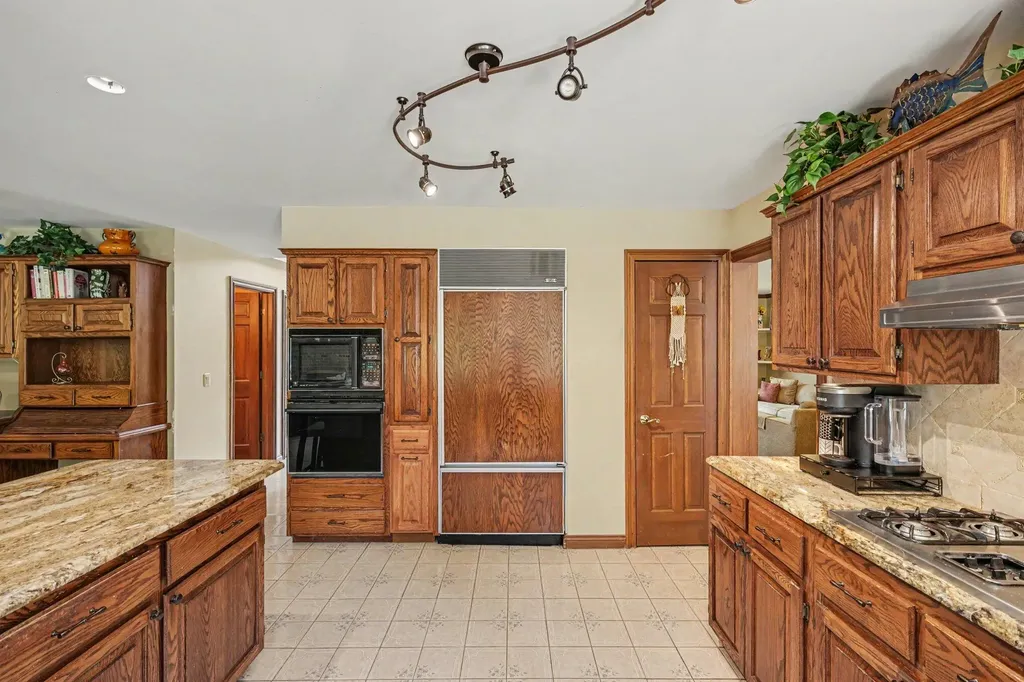 709 Snowmass Drive Rochester Hills City MI 48309