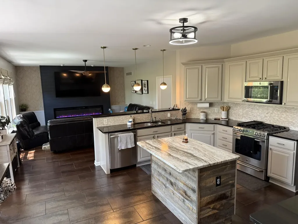 48871 Manhattan Circle Canton Charter Township MI 48188