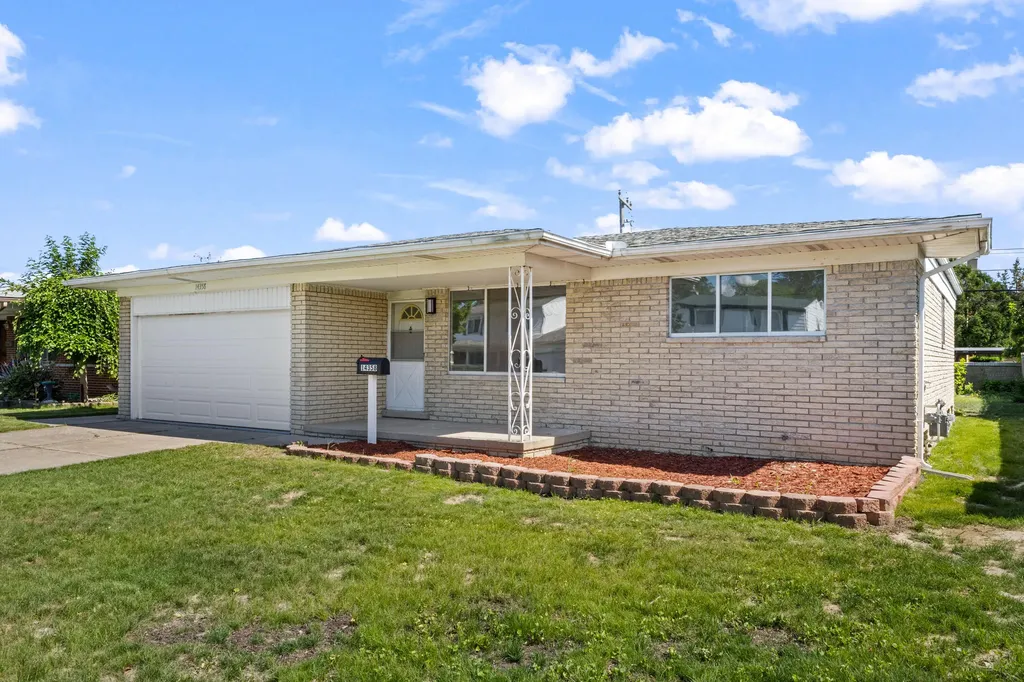 14358 Talbot Drive Warren City MI 48088