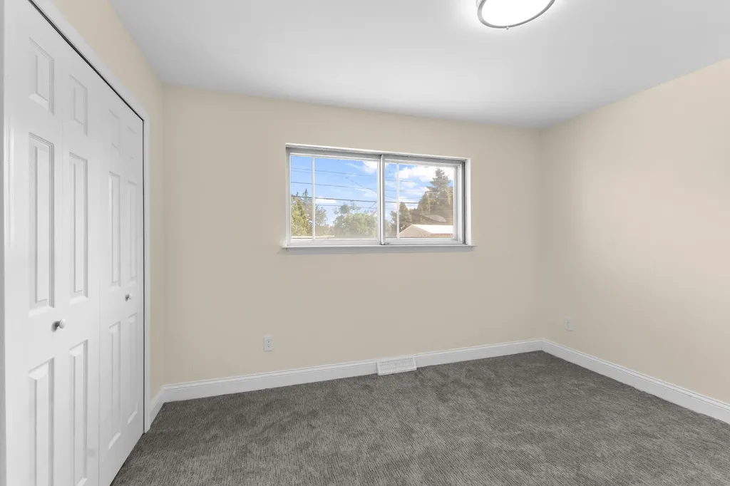 14358 Talbot Drive Warren City MI 48088