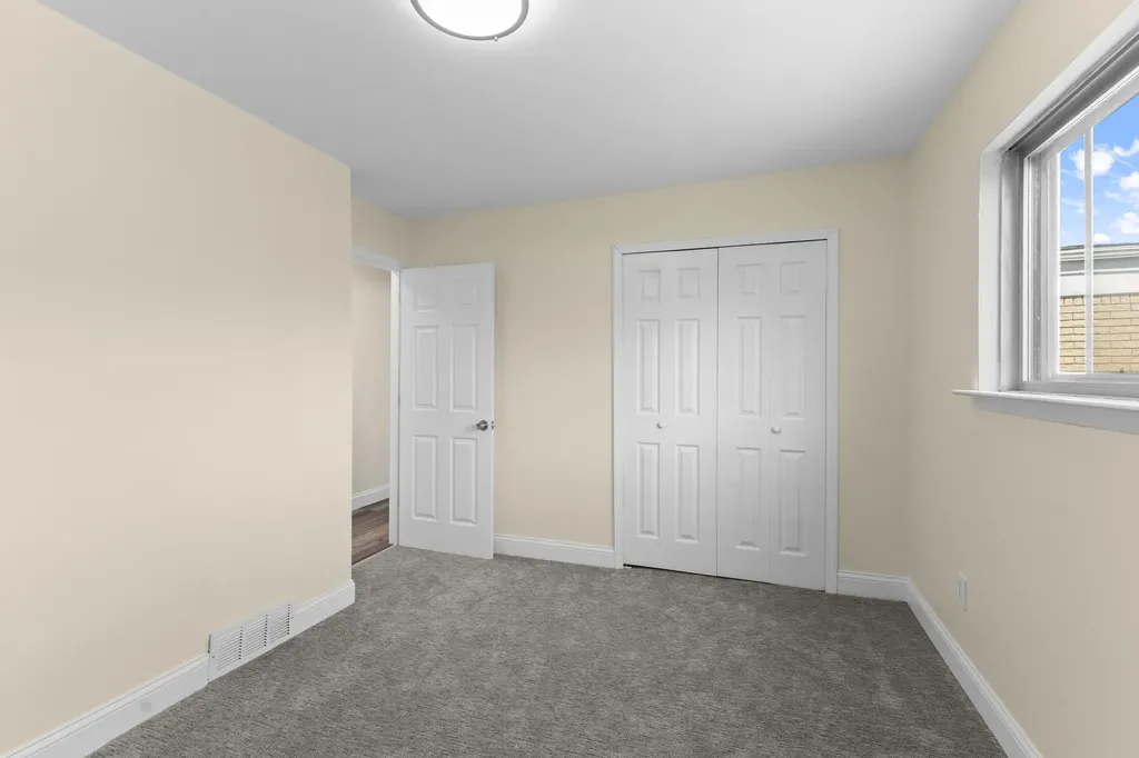 14358 Talbot Drive Warren City MI 48088