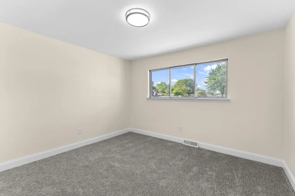 14358 Talbot Drive Warren City MI 48088
