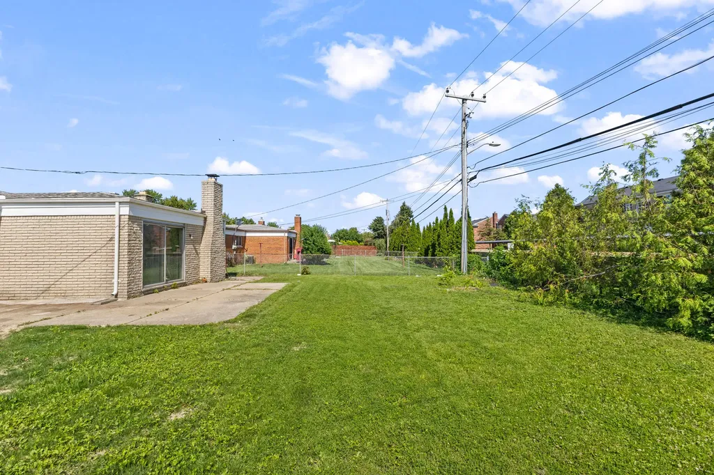14358 Talbot Drive Warren City MI 48088