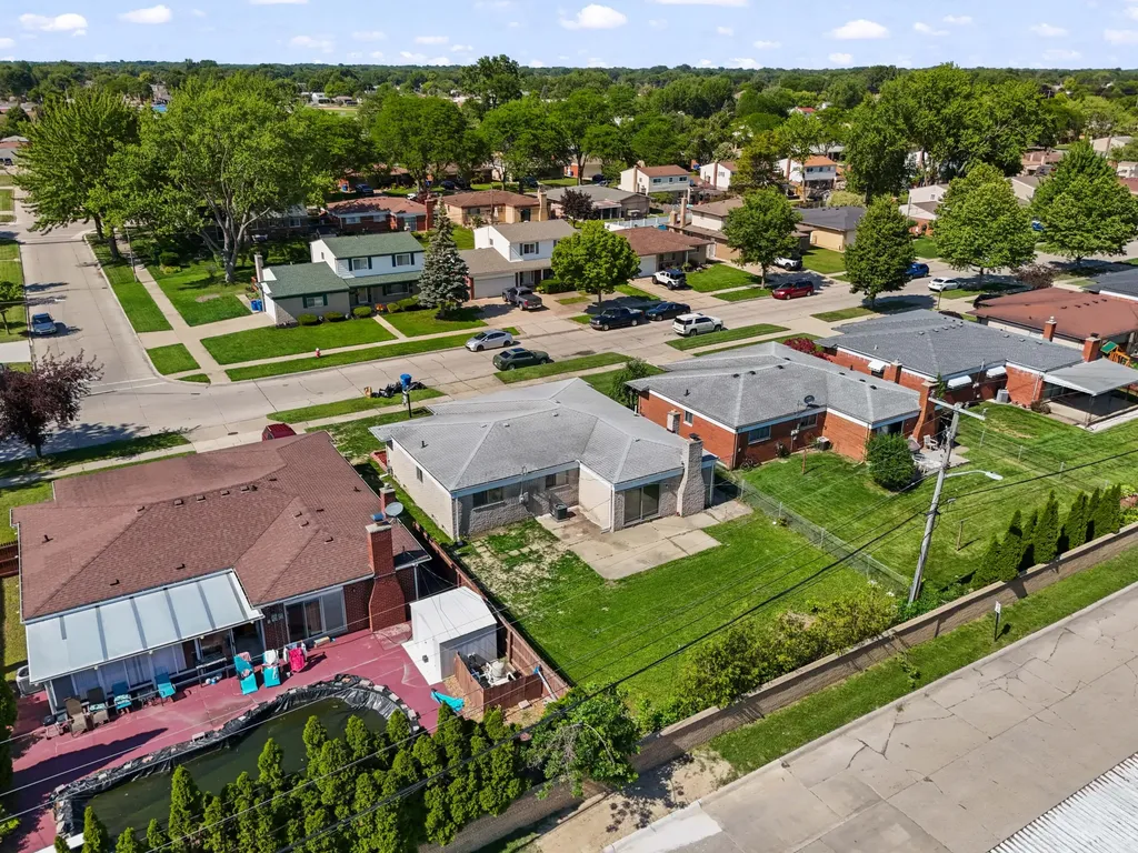 14358 Talbot Drive Warren City MI 48088
